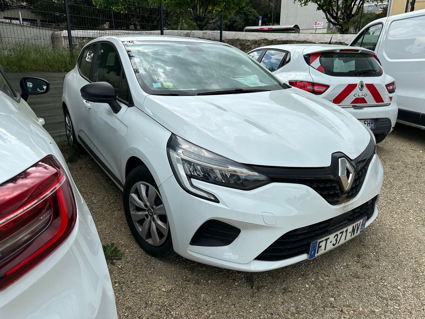 RENAULT